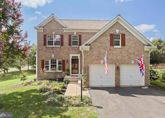 Property at 12957 Kyle Moor Pl, Bristow, VA 20136, 5 beds, 3.5 baths