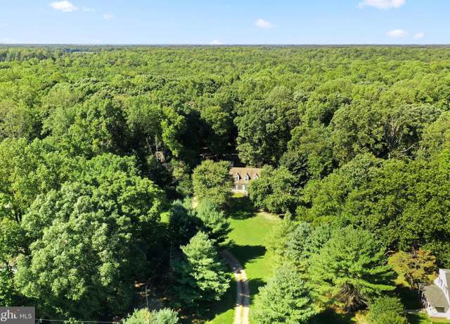 Property at 23724 Kings Hwy, Warsaw, VA 22572, 3 beds, 3 baths
