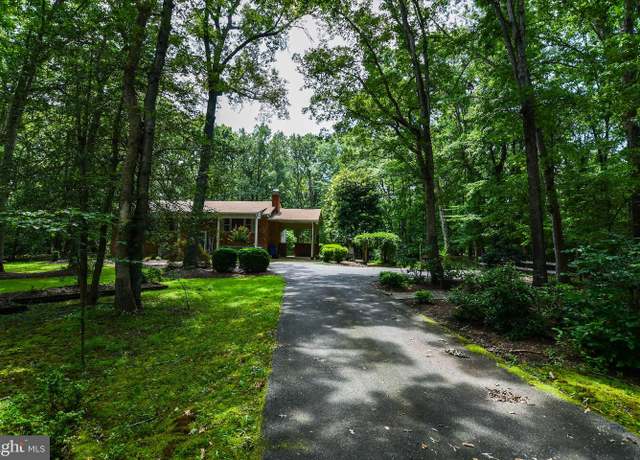 Property at 9365 Billingsley Rd, White Plains, MD 20695, 5 beds, 3 baths