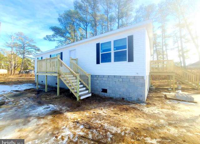 Property at 3045 Lawsonia Rd, Crisfield, MD 21817, 3 beds, 2 baths
