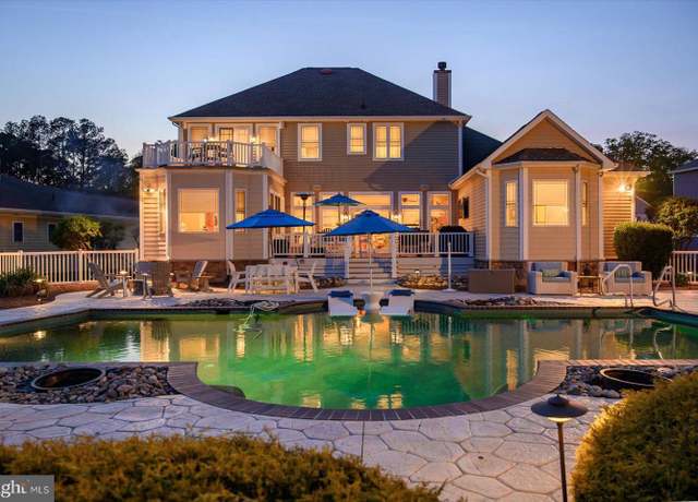 Property at 10308 Plantation Ln, Berlin, MD 21811, 4 beds, 3.5 baths