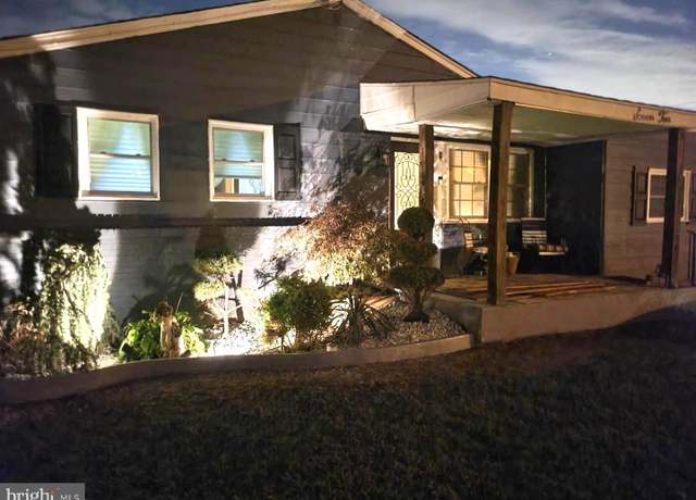 Property at 710 Smith Ln, Mount Holly, NJ 08060, 3 beds, 2 baths