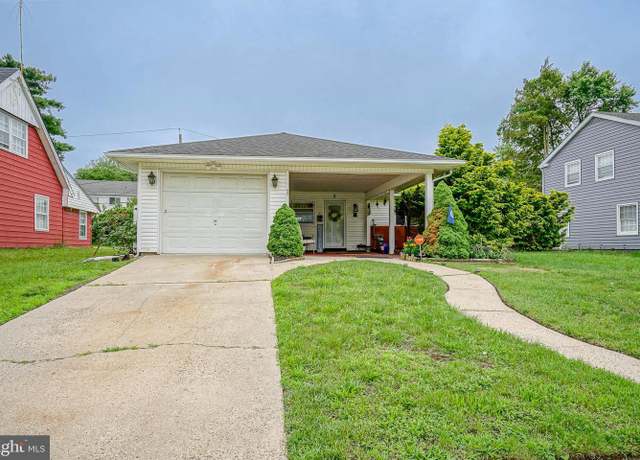 Property at 52 Belhurst Ln, Willingboro, NJ 08046, 3 beds, 2 baths