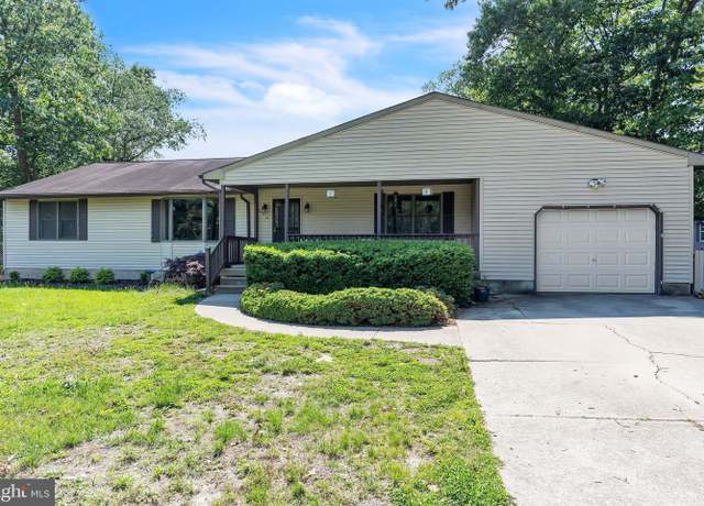 Property at 314 Hilbert Dr, Turnersville, NJ 08012, 4 beds, 2.5 baths