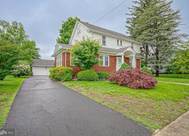 Property at 27 N Warren St, Woodbury, NJ 08096, 3 beds, 1.5 baths