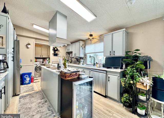 Property at 347 Orange Ln, Williamstown, NJ 08094, 3 beds, 2 baths
