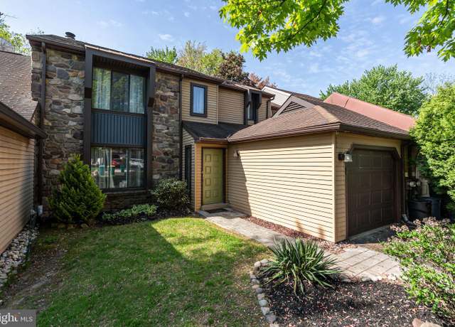 Property at 137 Granite Hill Ct, Langhorne, PA 19047, 3 beds, 2.5 baths