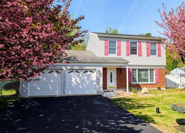 Property at 3337 Glendale Dr, Bensalem, PA 19020, 3 beds, 2.5 baths