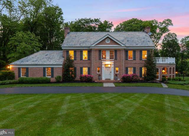 Property at 121 Eshelman Rd, Lancaster, PA 17601, 5 beds, 4.5 baths