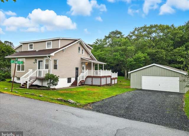 Property at 115 Saint Marys Dr, Freeland, PA 18224, 4 beds, 2.5 baths