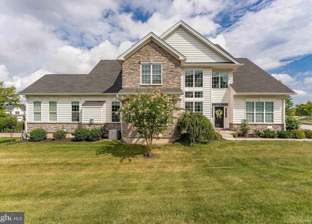 Property at 326 Wheatsheaf Way, Collegeville, PA 19426, 3 beds, 4 baths