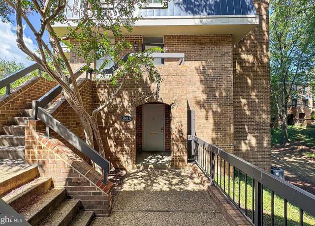 Property at 1681-A S Hayes St #1, Arlington, VA 22202, 3 beds, 2.5 baths