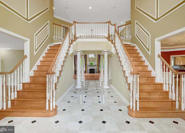 Property at 40870 Beechnut Rd, Leesburg, VA 20175, 4 beds, 4.5 baths