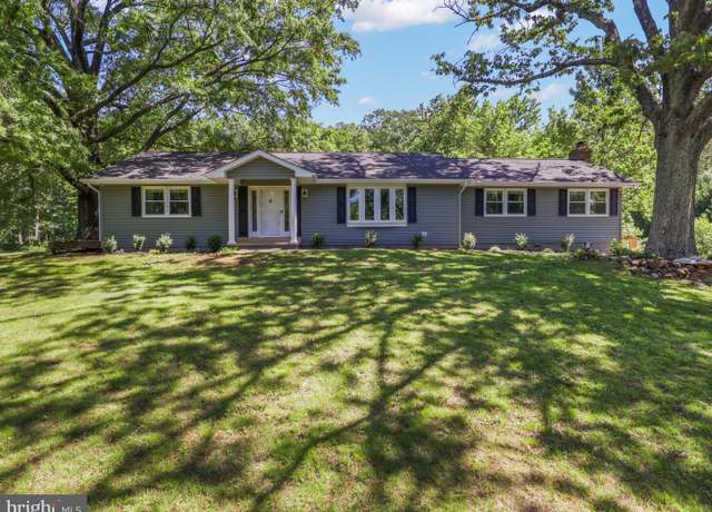Property at 15304 Thoroughfare Rd, Gainesville, VA 20155, 3 beds, 2 baths