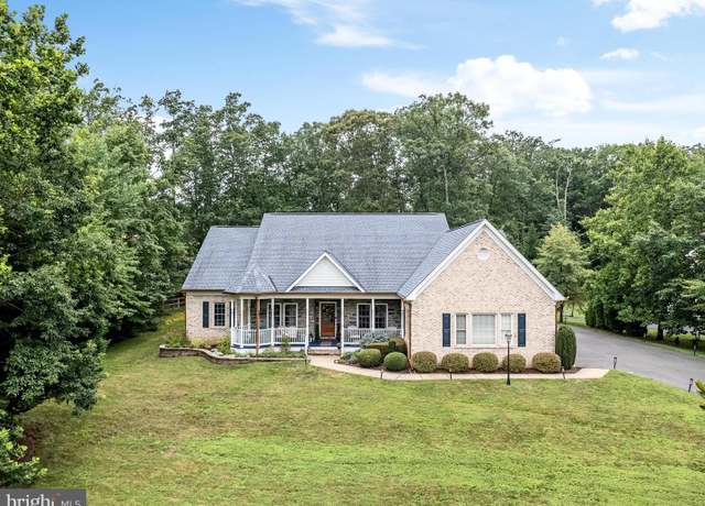 Property at 13448 Classic Oaks Ct, Manassas, VA 20112, 5 beds, 3.5 baths