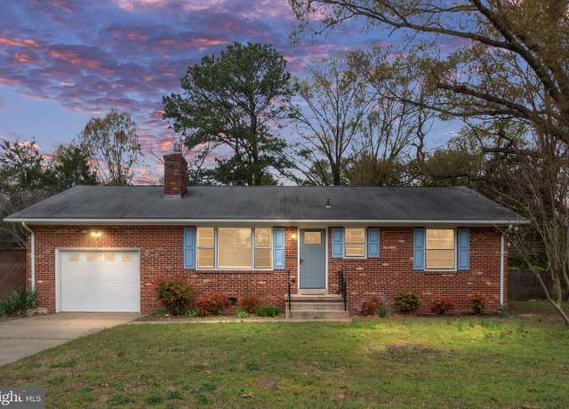 Property at 235 3rd St, Colonial Beach, VA 22443, 2 beds, 1.5 baths
