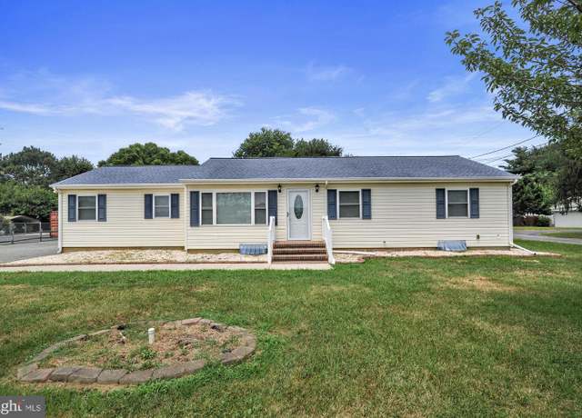 Property at 2272 Forrest Ave, Dover, DE 19904, 3 beds, 2 baths