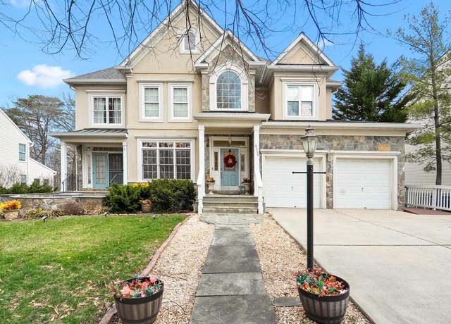 Property at 8508 Summershade Dr, Odenton, MD 21113, 5 beds, 4 baths