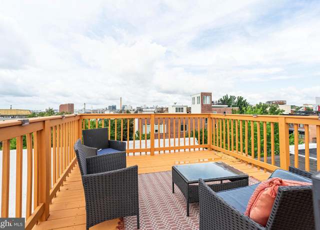 Property at 901 S Potomac St, Baltimore, MD 21224, 3 beds, 3 baths