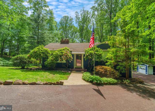 Property at 450 Woodglen Rd, Birdsboro, PA 19508, 3 beds, 3 baths
