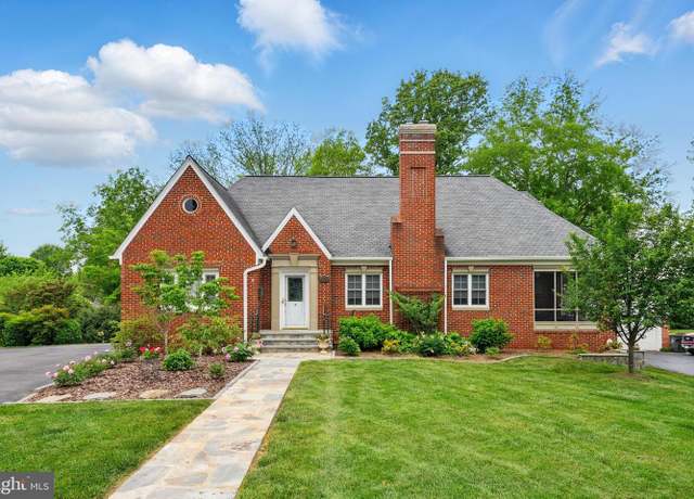 Property at 1210 S Blue Ridge Ave, Culpeper, VA 22701, 4 beds, 4 baths