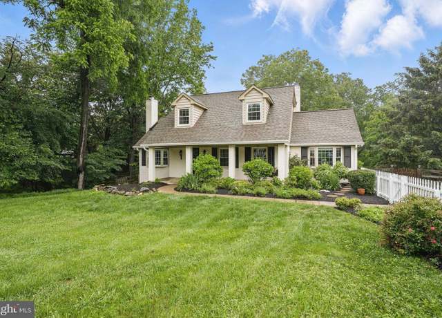Property at 11340 Waples Mill Rd, Oakton, VA 22124, 5 beds, 3.5 baths