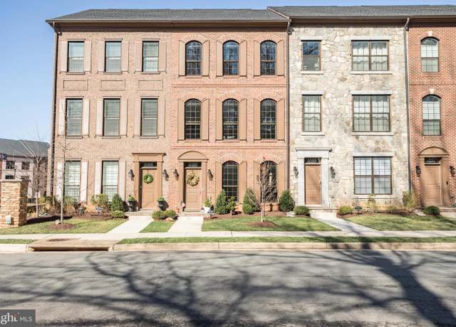 Property at 4428 Fair Lakes Ct, Fairfax, VA 22033, 3 beds, 3.5 baths