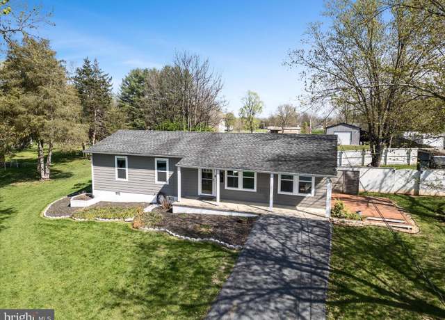Property at 116 Big Spring Dr, Kearneysville, WV 25430, 3 beds, 1.5 baths