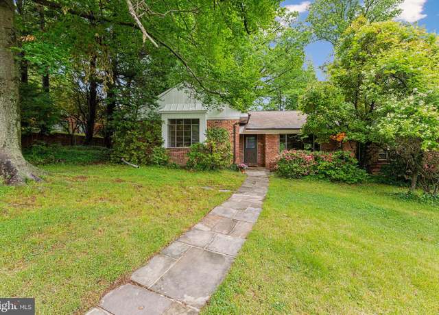 Property at 3025 Daniel Ln NW, Washington, DC 20015, 3 beds, 3 baths