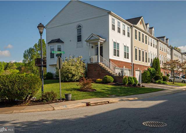 Property at 504 E Boxborough Dr, Wilmington, DE 19810, 3 beds, 3 baths