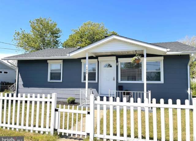 Property at 1825 Beach Ave, Atlantic City, NJ 08401, 3 beds, 1 bath