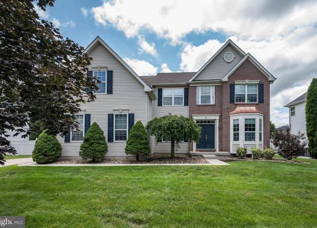 Property at 24 Lenox Dr, Hainesport, NJ 08036, 5 beds, 2.5 baths