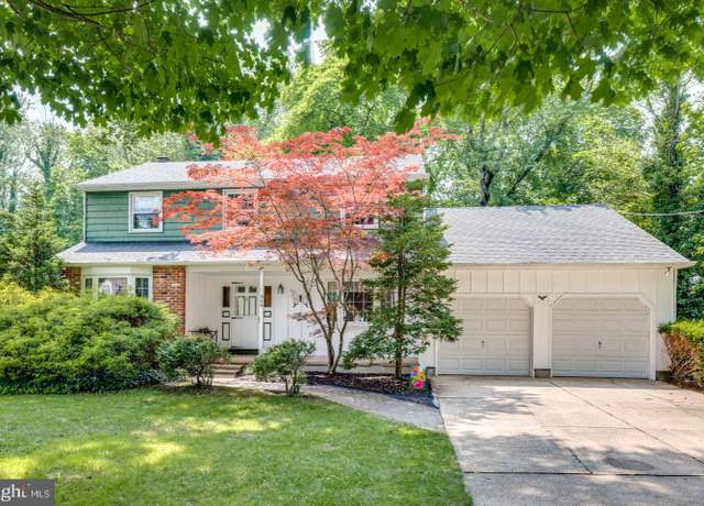Property at 368 Kresson Rd, Cherry Hill, NJ 08034, 4 beds, 2.5 baths