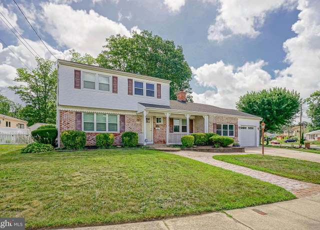 Property at 127 Oxford Pl, Williamstown, NJ 08094, 4 beds, 2 baths