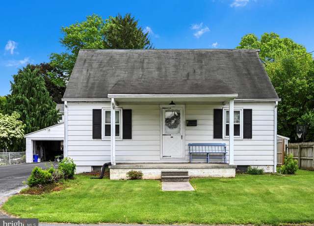 Property at 512 Worth St, Lebanon, PA 17042, 3 beds, 2 baths
