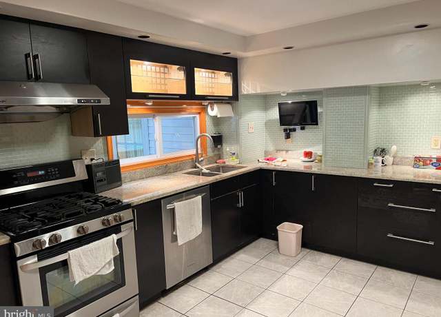 Property at 818 Burgess St, Philadelphia, PA 19116, 4 beds, 2.5 baths