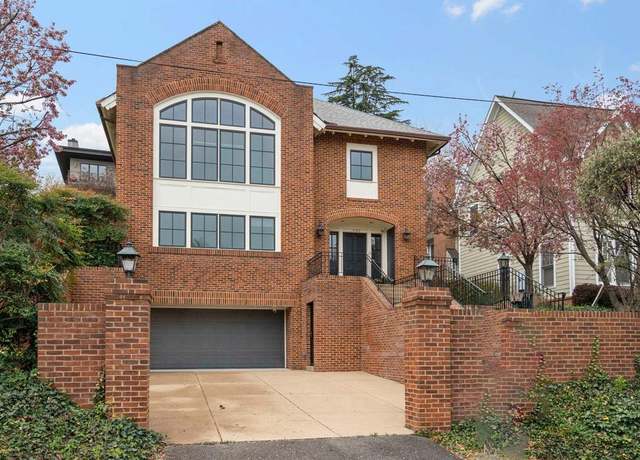 Property at 1790 S Lynn St, Arlington, VA 22202, 3 beds, 3.5 baths