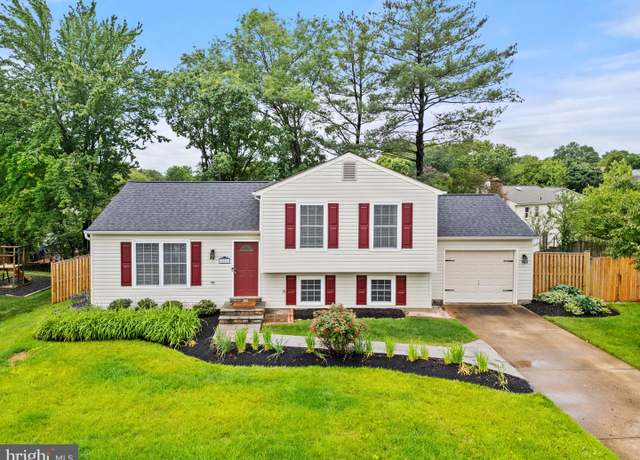 Property at 12821 Flagship Ave, Herndon, VA 20170, 3 beds, 2 baths