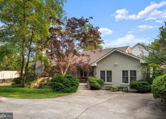 Property at 3042 Cedar Ln, Fairfax, VA 22031, 4 beds, 2.5 baths