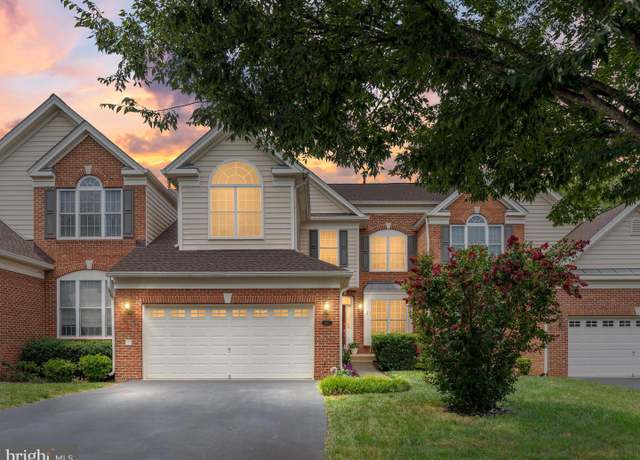 Property at 5771 Amelia Springs Cir, Haymarket, VA 20169, 3 beds, 3.5 baths