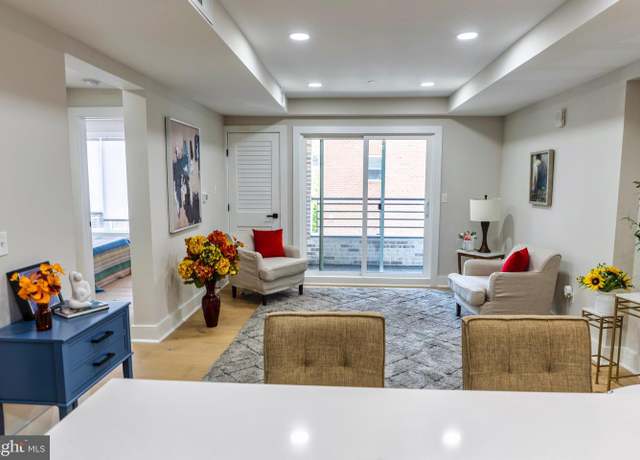Property at 919 12th St NE #202, Washington, DC 20002, 2 beds, 2 baths