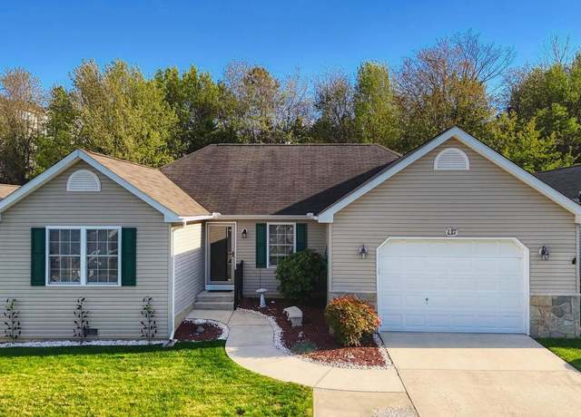 Property at 117 S Planters Ln, Dover, DE 19901, 3 beds, 2 baths