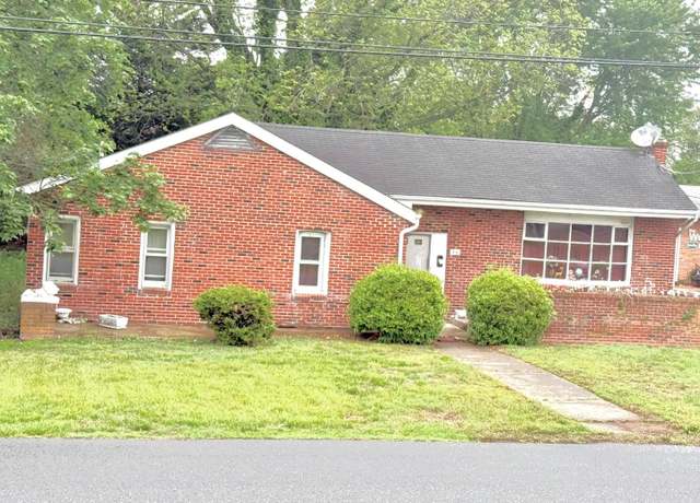 Property at 39 Center St, Camden, DE 19934, 2 beds, 1 bath