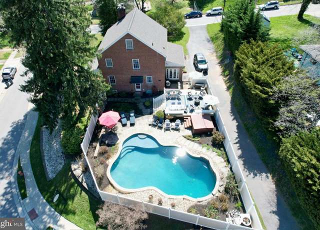 Property at 1214 Overbrook Rd, Baltimore, MD 21239, 5 beds, 2 baths