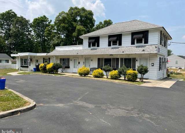 Property at 150 N Albertson Ave, Magnolia, NJ 08049, 6 beds