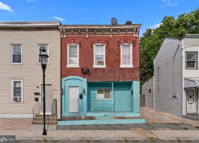 Property at 471 Centre St, Trenton, NJ 08611, 6 beds, 2 baths