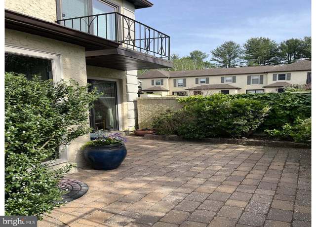 Property at 40 Parkridge Dr #40, Bryn Mawr, PA 19010, 2 beds, 2.5 baths