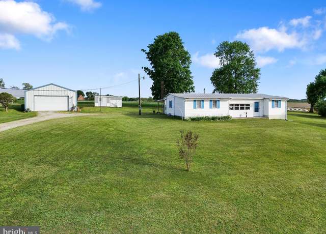 Property at 4372 Westview Dr, Stewartstown, PA 17363, 3 beds, 1 bath