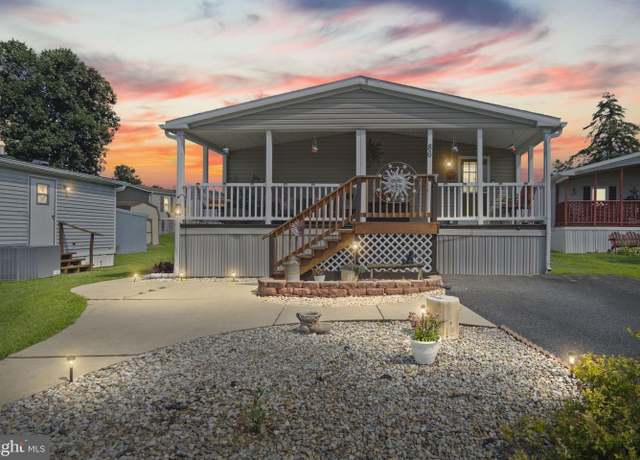 Property at 86 Buttonwood Dr, Dillsburg, PA 17019, 3 beds, 2 baths