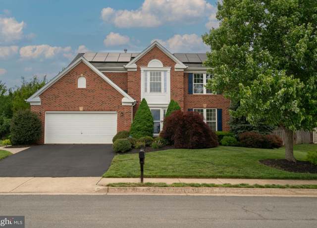 Property at 10955 Southcoate Village Dr, Bealeton, VA 22712, 4 beds, 3.5 baths